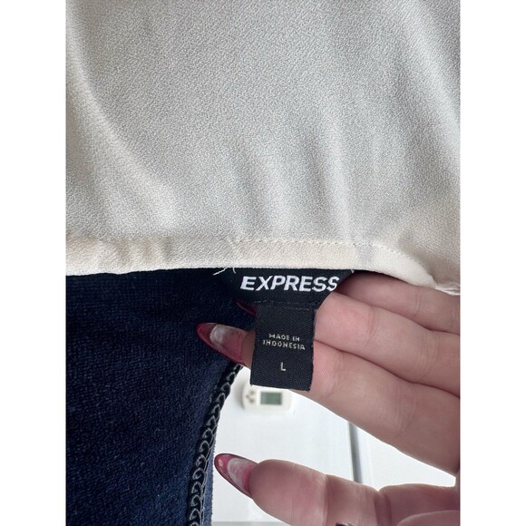 Express Cream Rhinestone Sleeveless Bubble Hem Tank Size Large NEW! - Picture 4 of 6